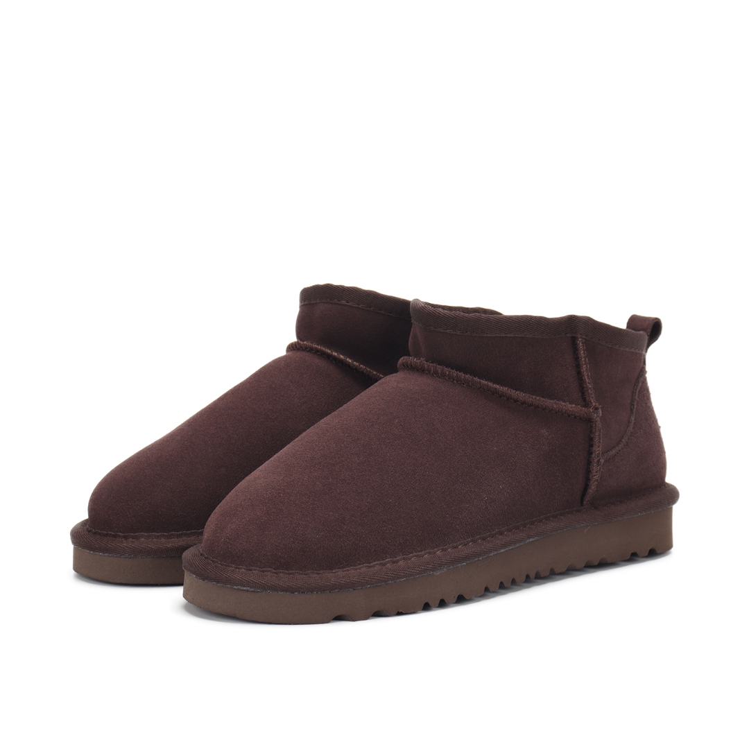 מגפי UGG נמוכות