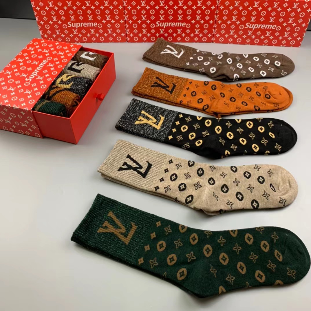 Socks, 5 steam Louis Vuitton buy for 52 EUR in the UKRFashion store. luxury  goods brand Louis Vuitton. Best quality