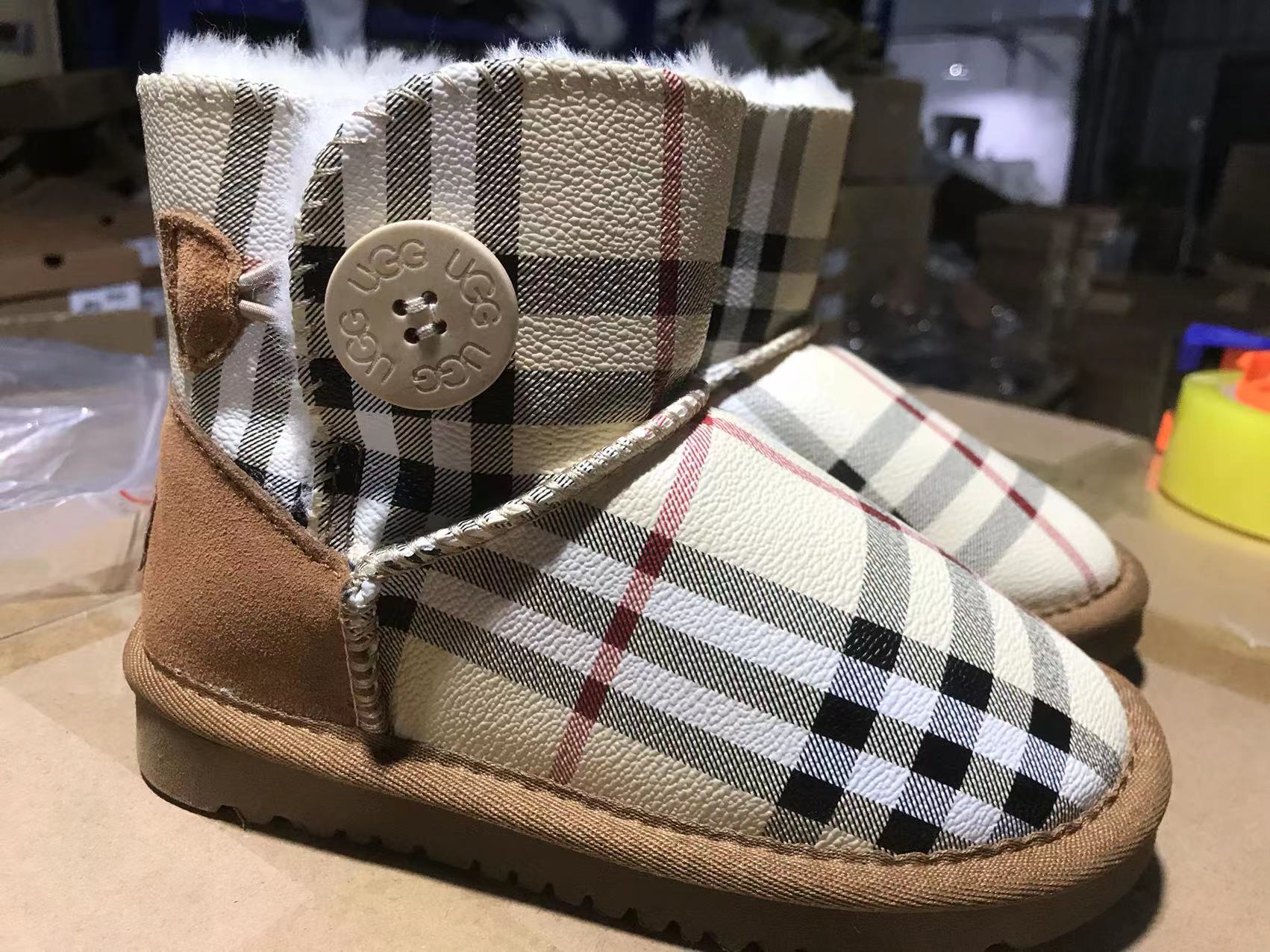 Burberry uggs shop